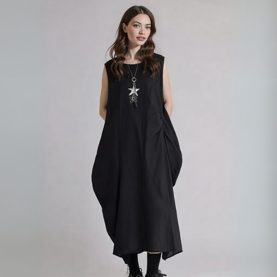 Sleeveless Black Cargo Maxi Dress with Oversized Pockets – Edgy Minimalist Look-SimpleModerne