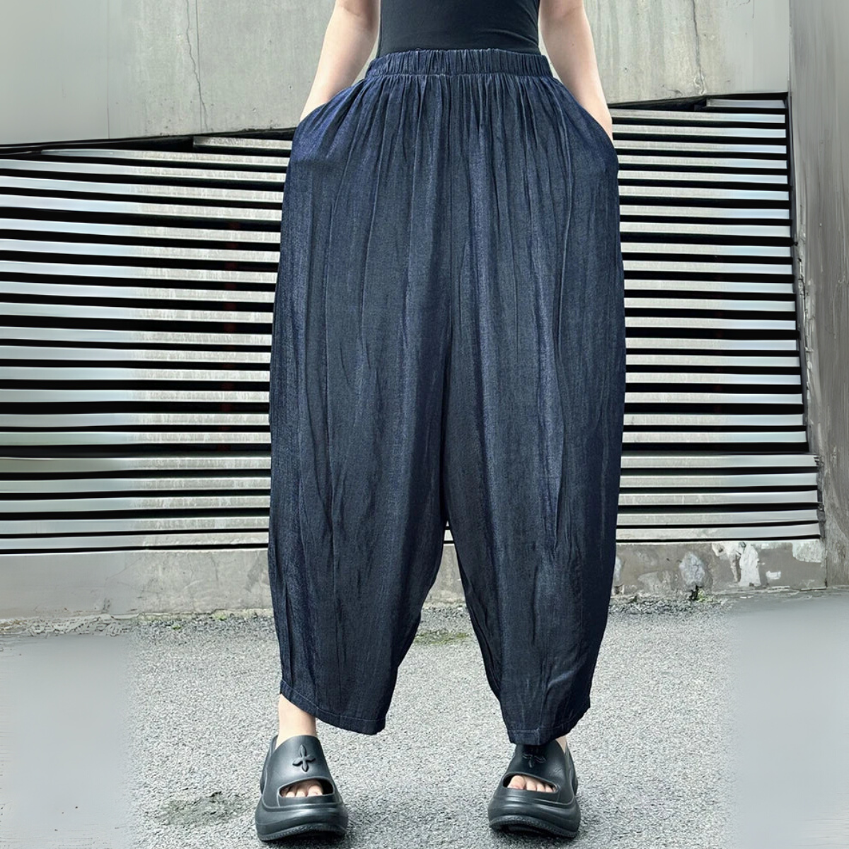 Balloon Trousers – Wide Leg Cropped Fit in Ink Blue-SimpleModerne