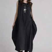 Sleeveless Black Cargo Maxi Dress with Oversized Pockets – Edgy Minimalist Look-SimpleModerne