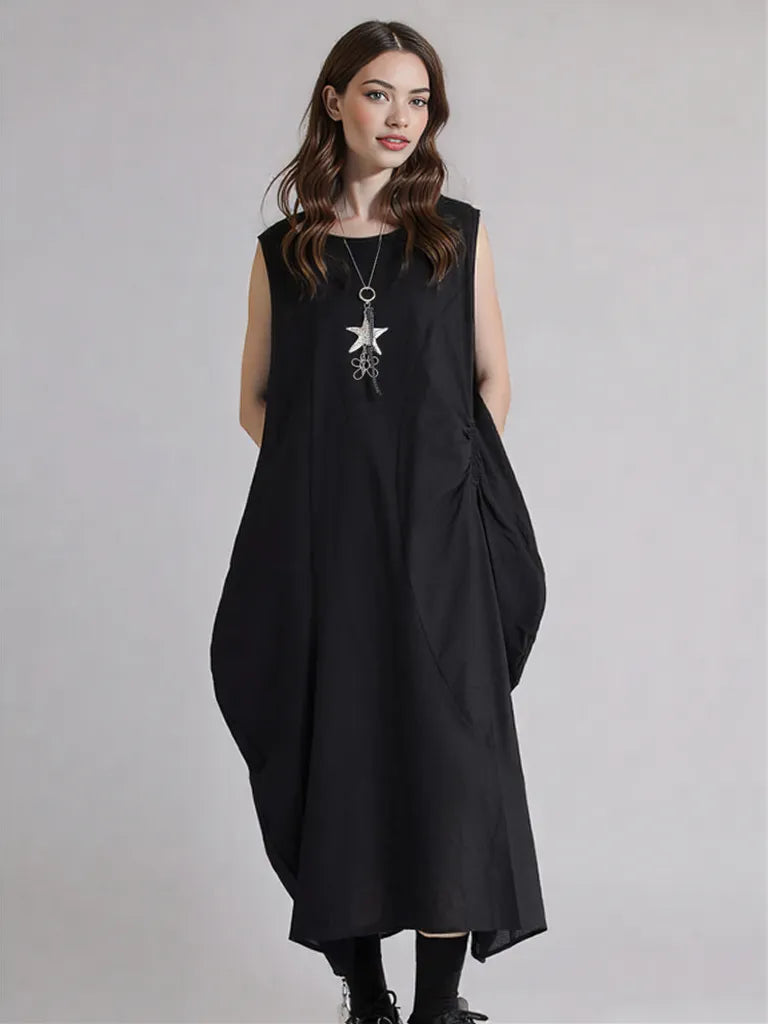 Sleeveless Black Cargo Maxi Dress with Oversized Pockets – Edgy Minimalist Look-SimpleModerne