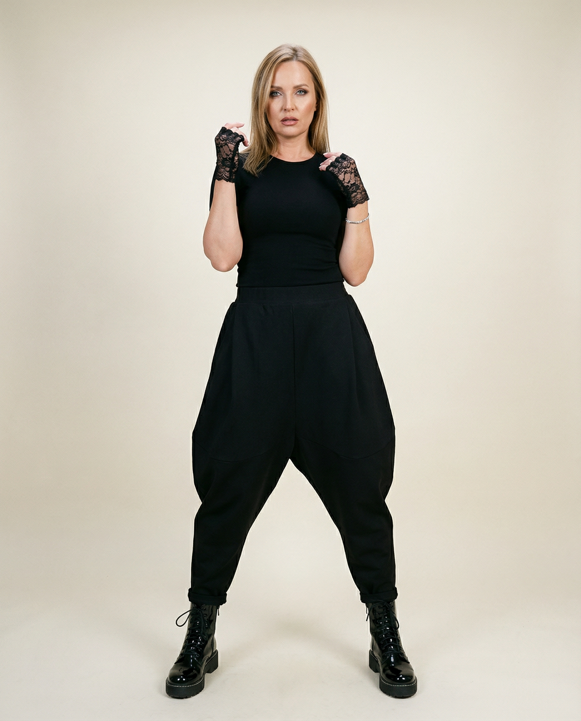 Street Style Black Harem Trousers with Relaxed Fit and Modern Edge-SimpleModerne