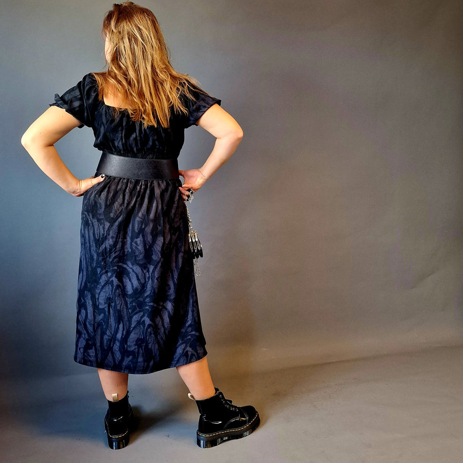 Casual Minimal Goth Belted Dress-SimpleModerne