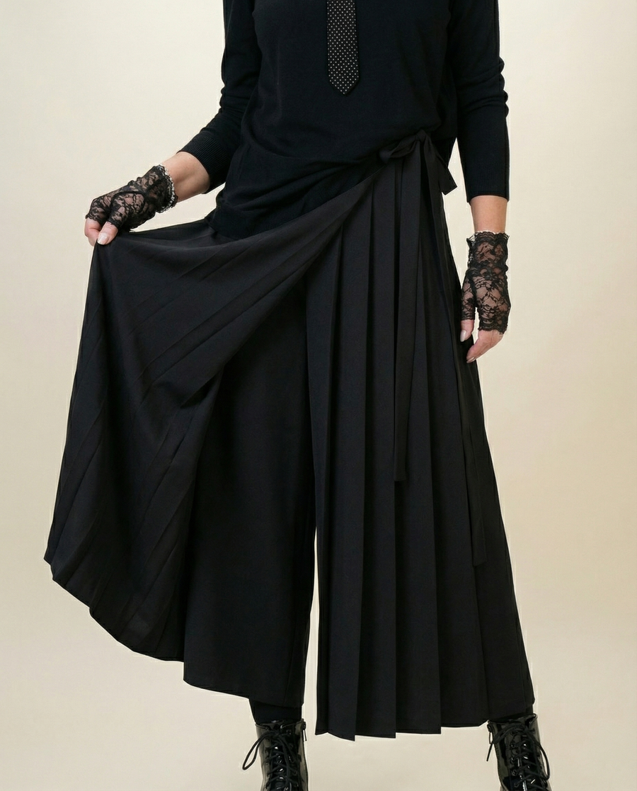Black Skirt-Pant Hybrid with Pleated Overlay – Edgy and Unique Design for Modern Styles-SimpleModerne