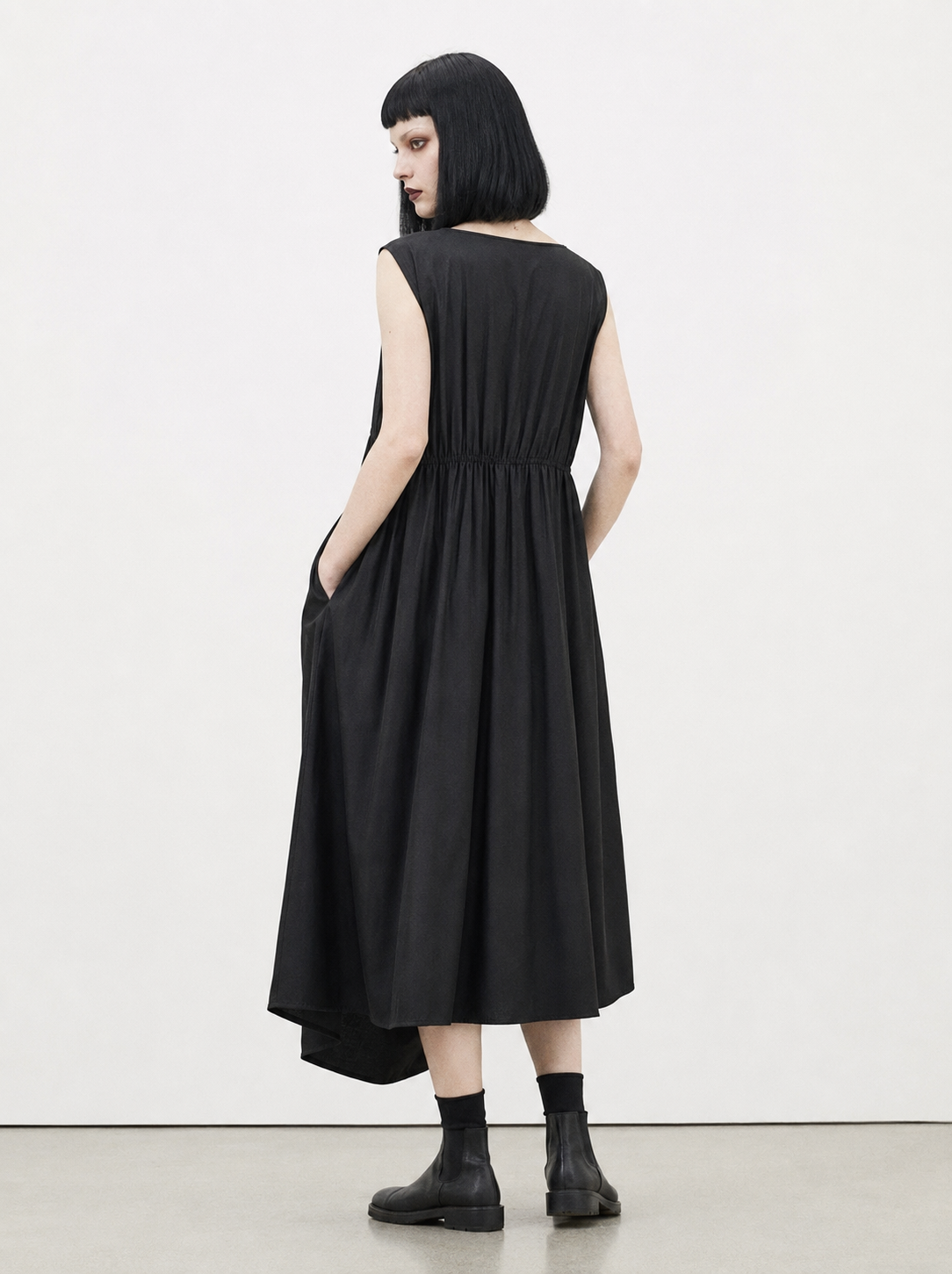Simple Moderne Black Asymmetrical Gathered Dress – Casual Minimal Goth Midi Statement Piece-SimpleModerne