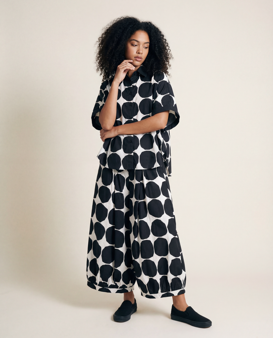 Chic Polka Dot Wide-Leg Trousers for Effortless Style-SimpleModerne