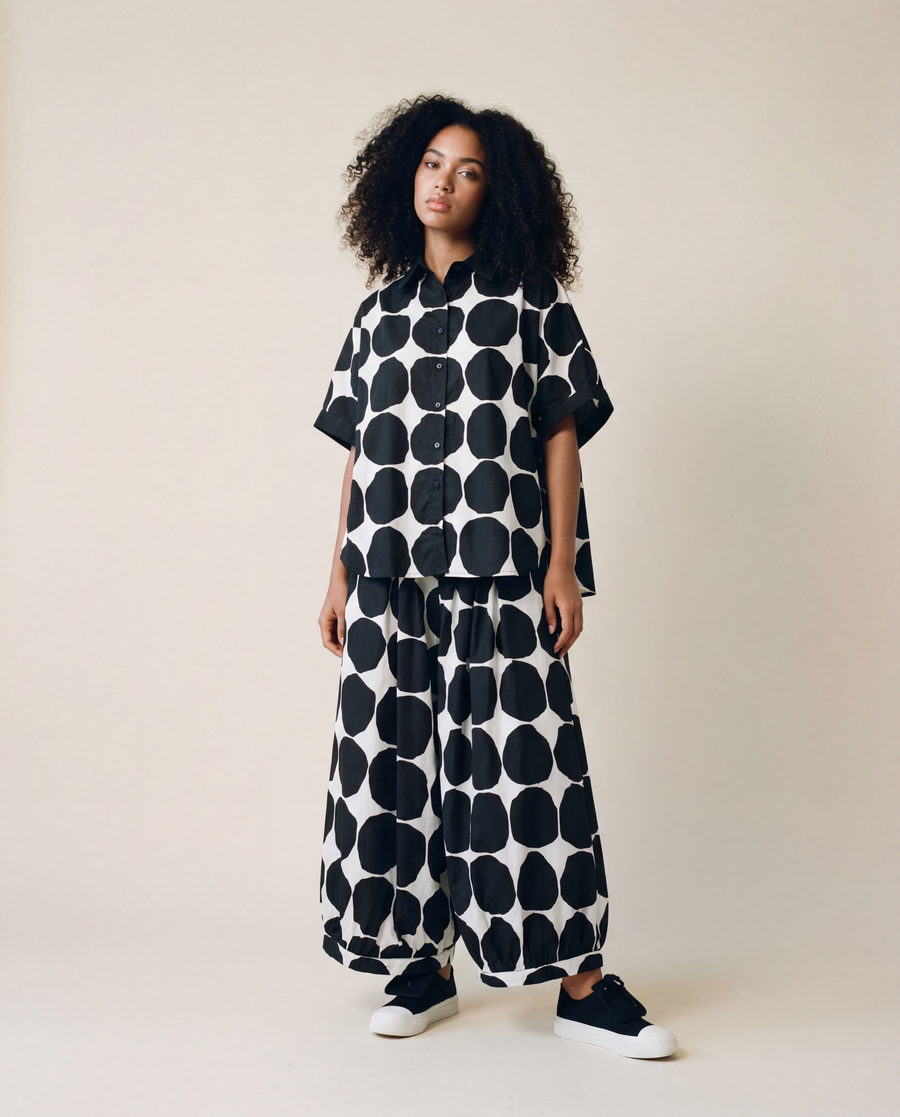 Chic Polka Dot Wide-Leg Trousers for Effortless Style-SimpleModerne