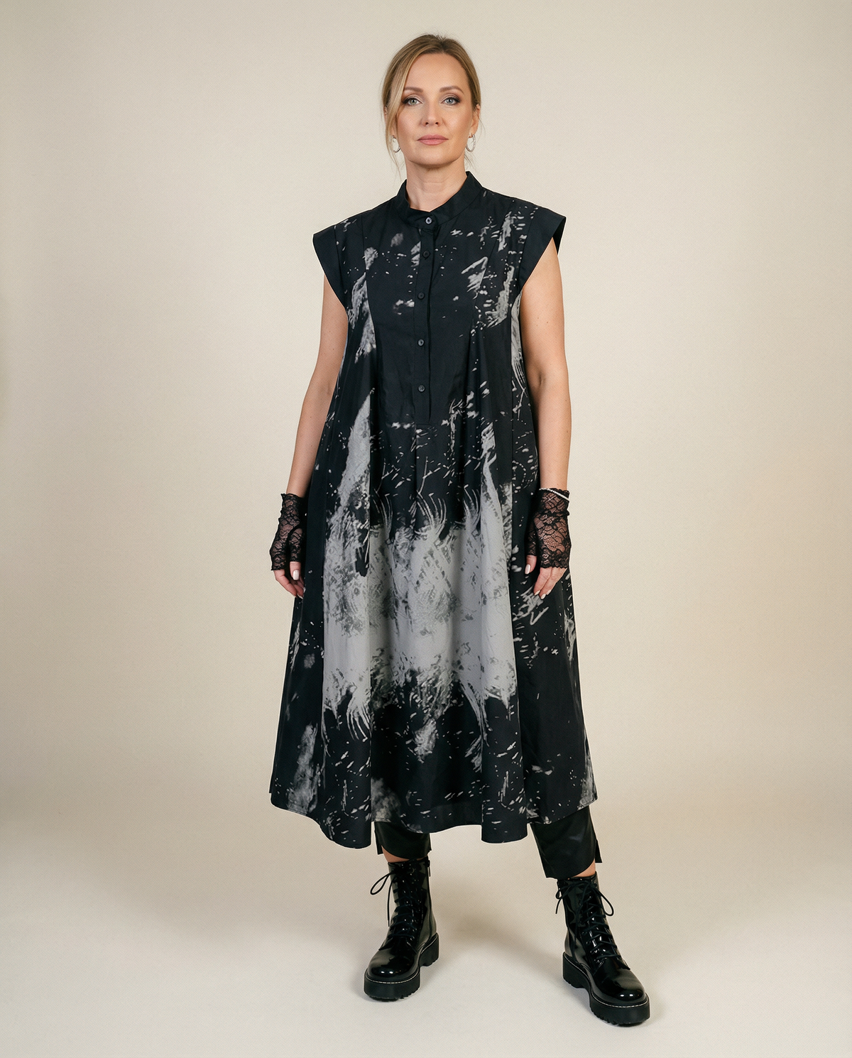 Gothic Sleeveless Tie-Dye Print Dress with Mandarin Collar SimpleModerne Gothic Sleeveless Tie-Dye Print Dress with Mandarin Collar SimpleModerne