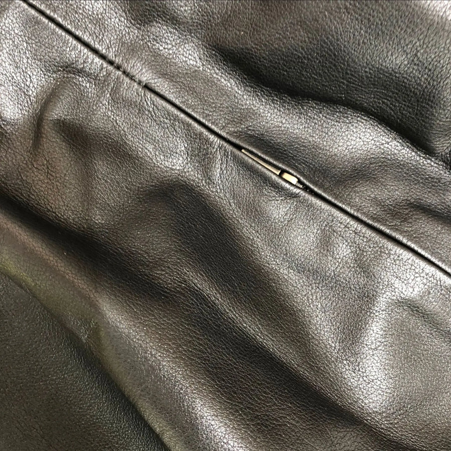 Oversized Genuine Leather Tote Bag – Funky Zip Detail & Round Handles