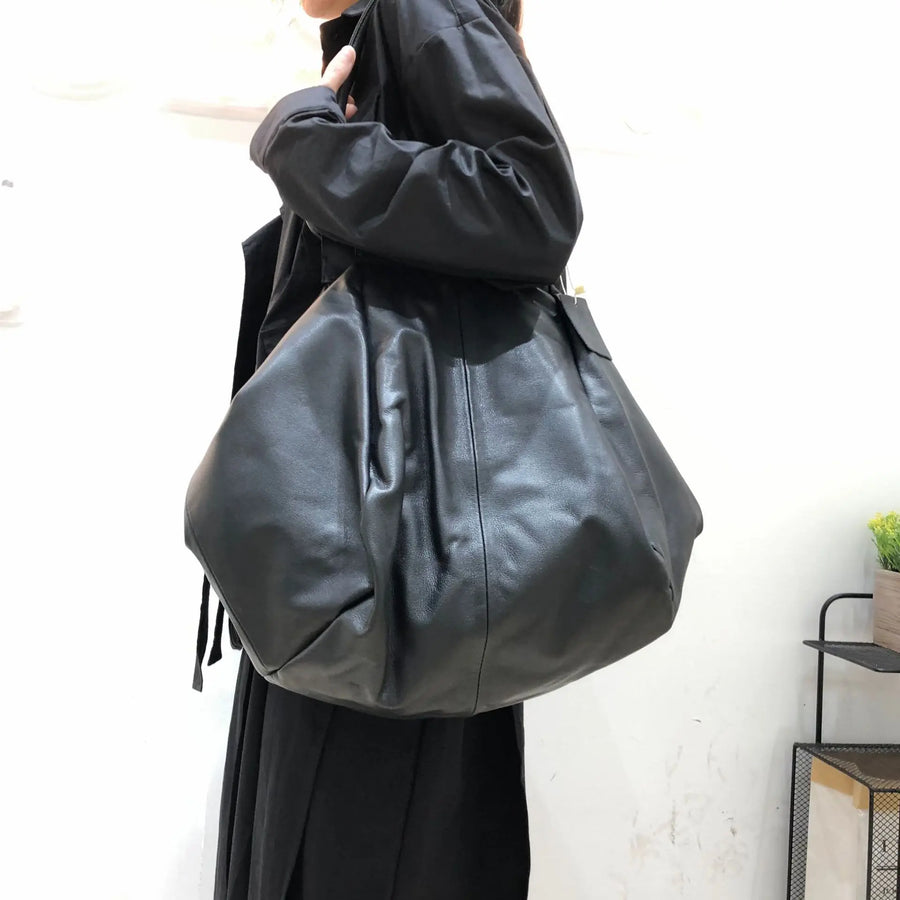 Oversized Genuine Leather Tote Bag – Funky Zip Detail & Round Handles