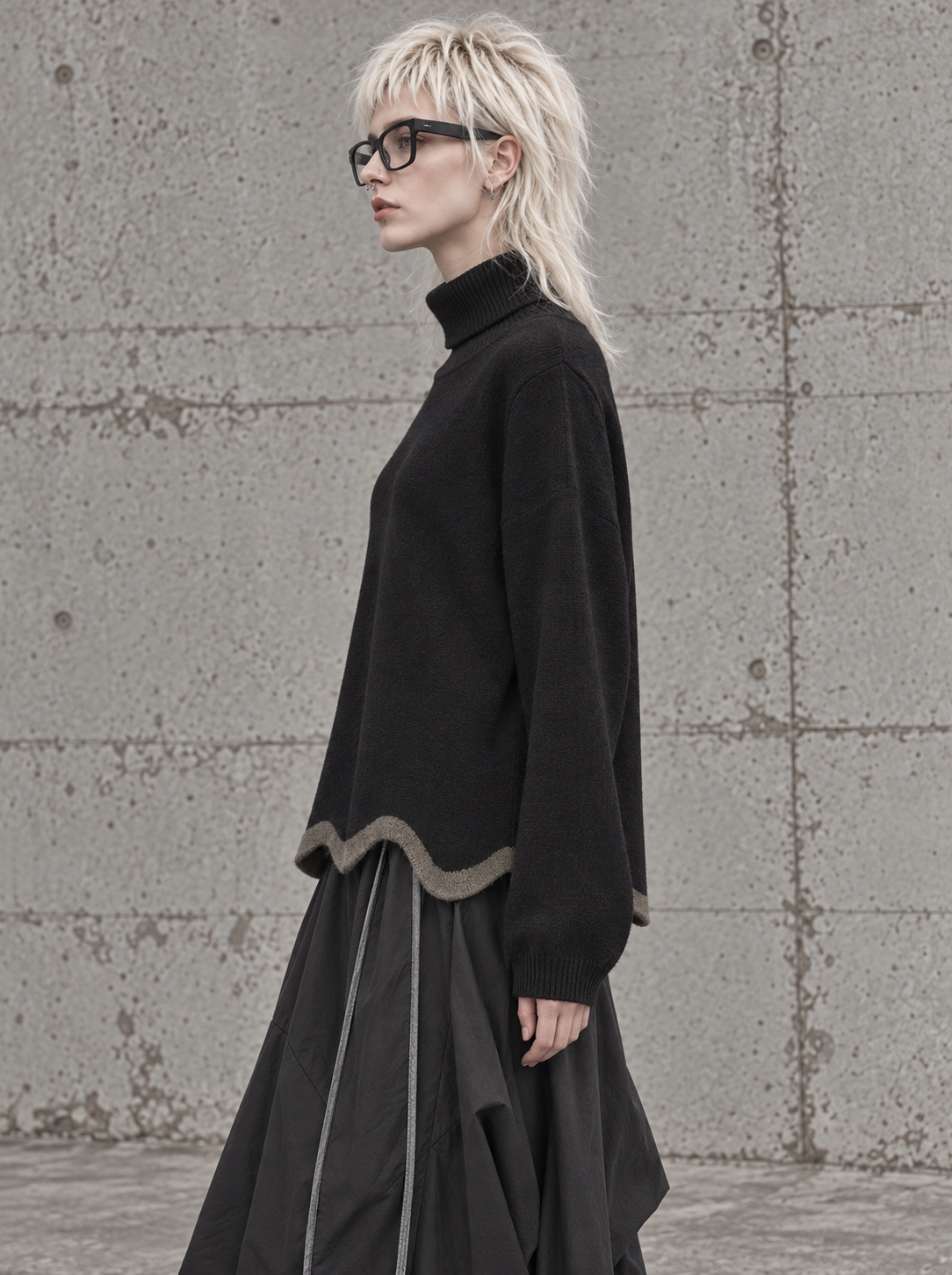 Black Wave Hem Turtleneck Pullover-SimpleModerne