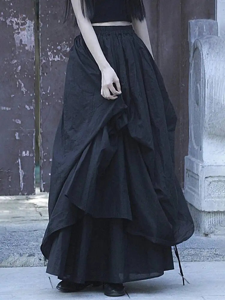 Layered Gothic Skirt – Black / White-SimpleModerne