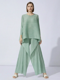 Mint Draped Pleated Capri Trousers-SimpleModerne