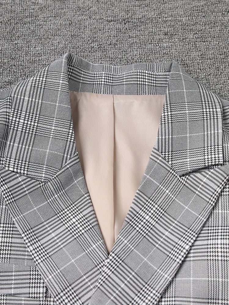 Miss Office Punk – Pleated Back Blazer-SimpleModerne