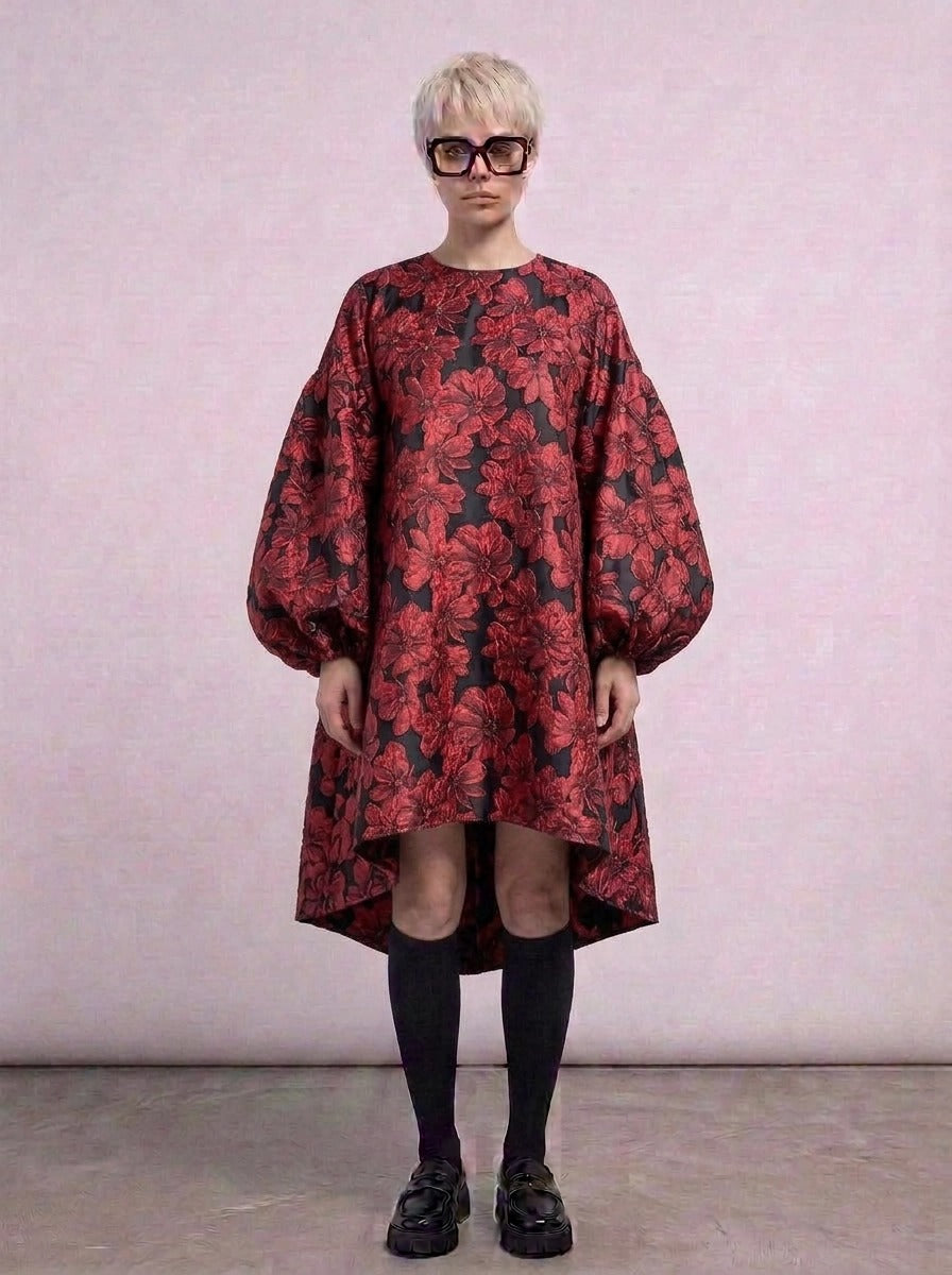 Red Floral Lantern Sleeve Asymmetrical Winter Dress – High-Low Pullover Style-SimpleModerne