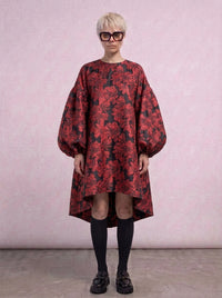 Red Floral Lantern Sleeve Asymmetrical Winter Dress – High-Low Pullover Style-SimpleModerne