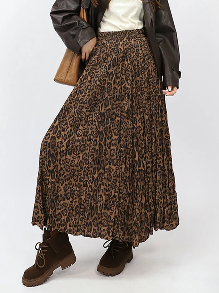 Noir Safari Pleated Maxi Skirt-SimpleModerne