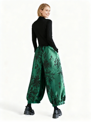 Elegant Floral Lantern Pants in Green with Pocket Detail – Relaxed Fit for Modern Style-SimpleModerne