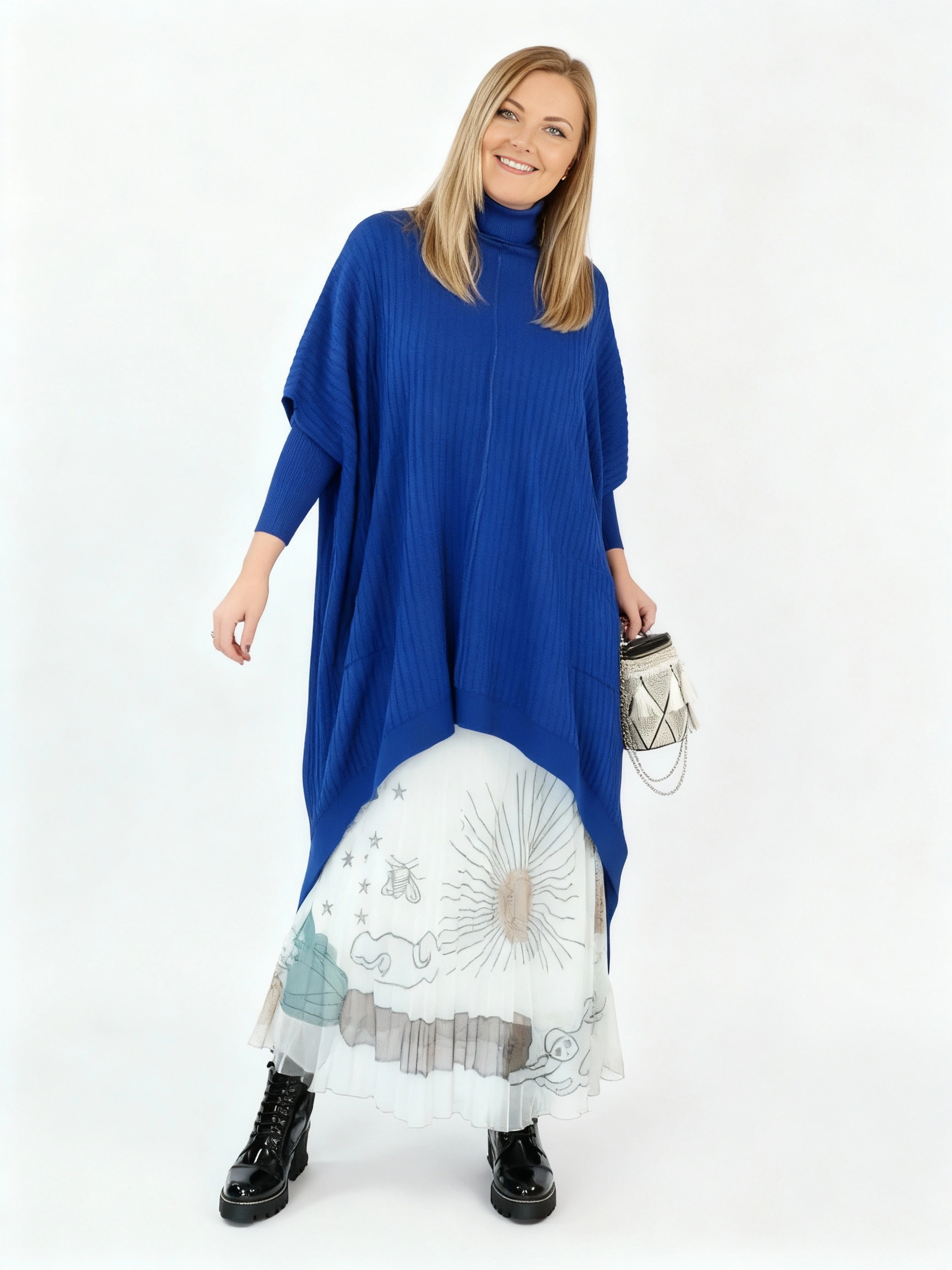 Urban Meets Urban Laisvalaikio Nuotaka Oversize Fit Blue Sweater-SimpleModerne