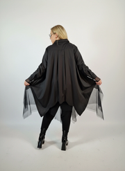 Mano Gote Irregular Design Shirt-SimpleModerne