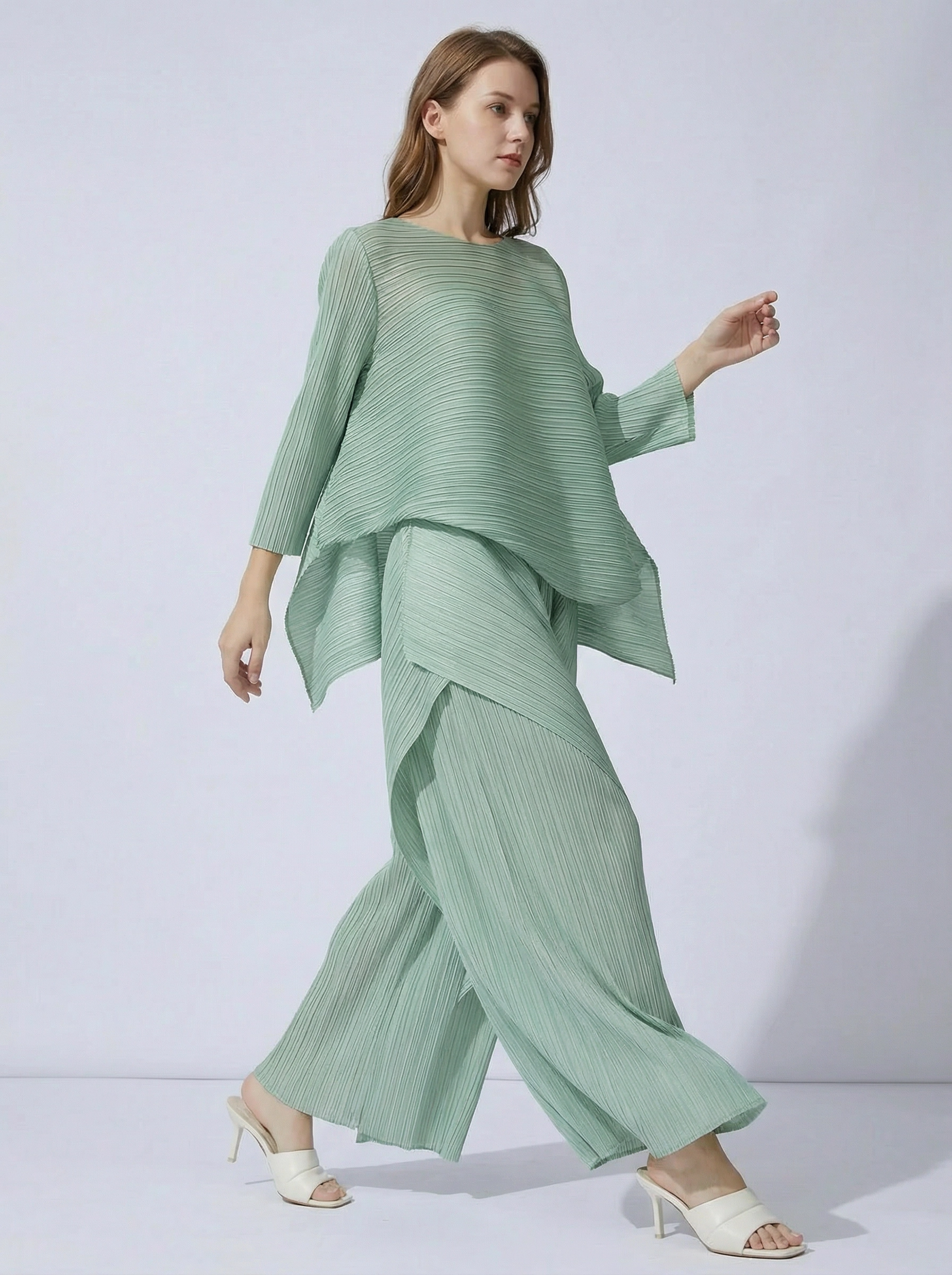 Mint Draped Pleated Capri Trousers-SimpleModerne