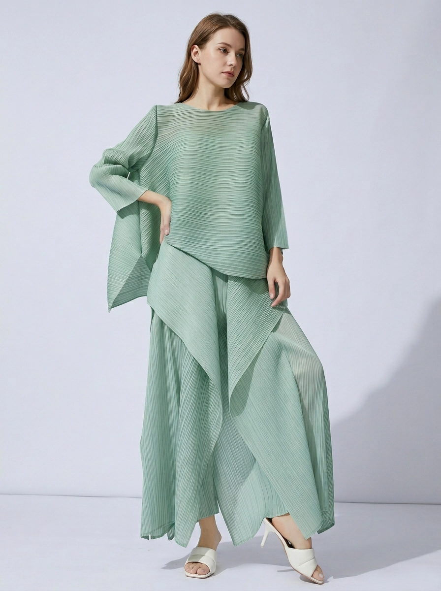 Mint Draped Pleated Capri Trousers-SimpleModerne