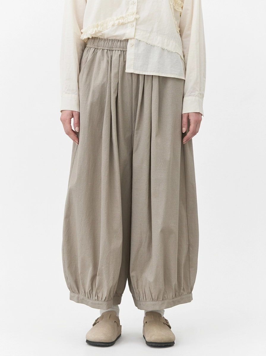 Relaxed Balloon Trousers – Soft Khaki-SimpleModerne