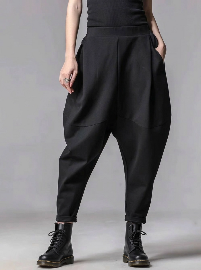 Street Style Black Harem Trousers with Relaxed Fit and Modern Edge-SimpleModerne