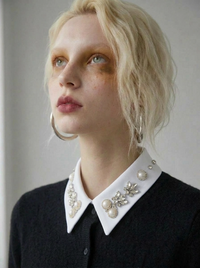 Embellished Detachable Collar – Minimal Gothic Pearl Accent-SimpleModerne