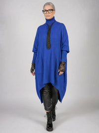 Urban Meets Urban Laisvalaikio Nuotaka Oversize Fit Blue Sweater-SimpleModerne