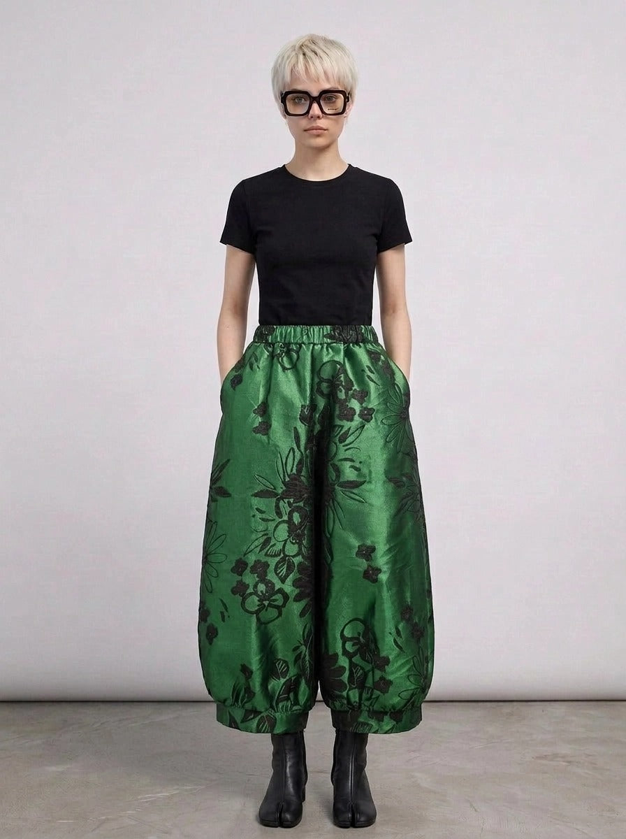 Re-launch Elegant Floral Lantern Pants in Green with Pocket Detail – Relaxed Fit for Modern Style-SimpleModerne