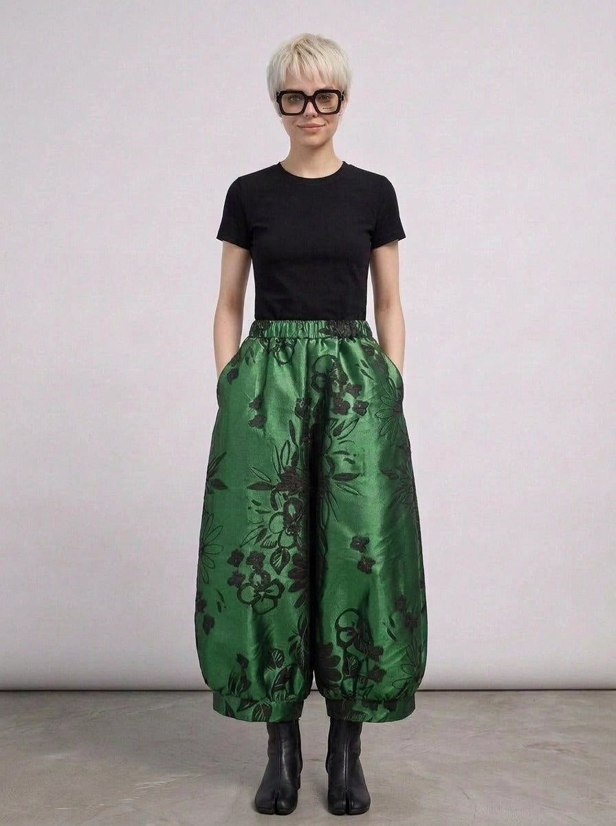 Re-launch Elegant Floral Lantern Pants in Green with Pocket Detail – Relaxed Fit for Modern Style-SimpleModerne