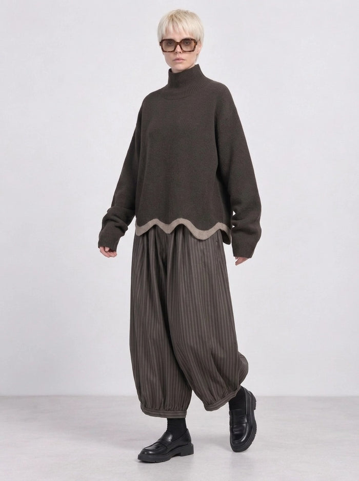 Limited Edition Dark Green Wave Hem Turtleneck Pullover