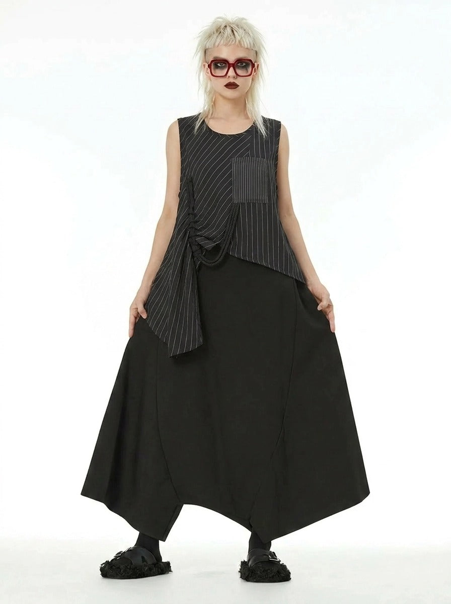 Deep Harem Capri Trousers – Black-SimpleModerne