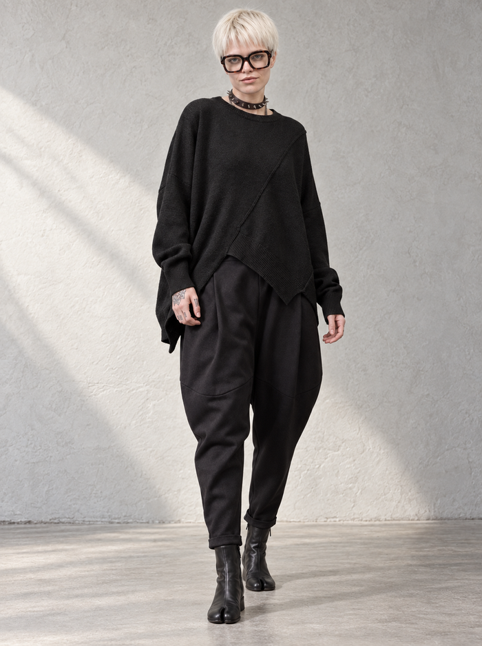 Black pullover-SimpleModerne