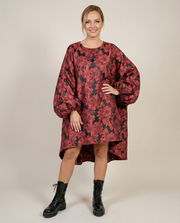 Red Floral Lantern Sleeve Asymmetrical Winter Dress – High-Low Pullover Style-SimpleModerne