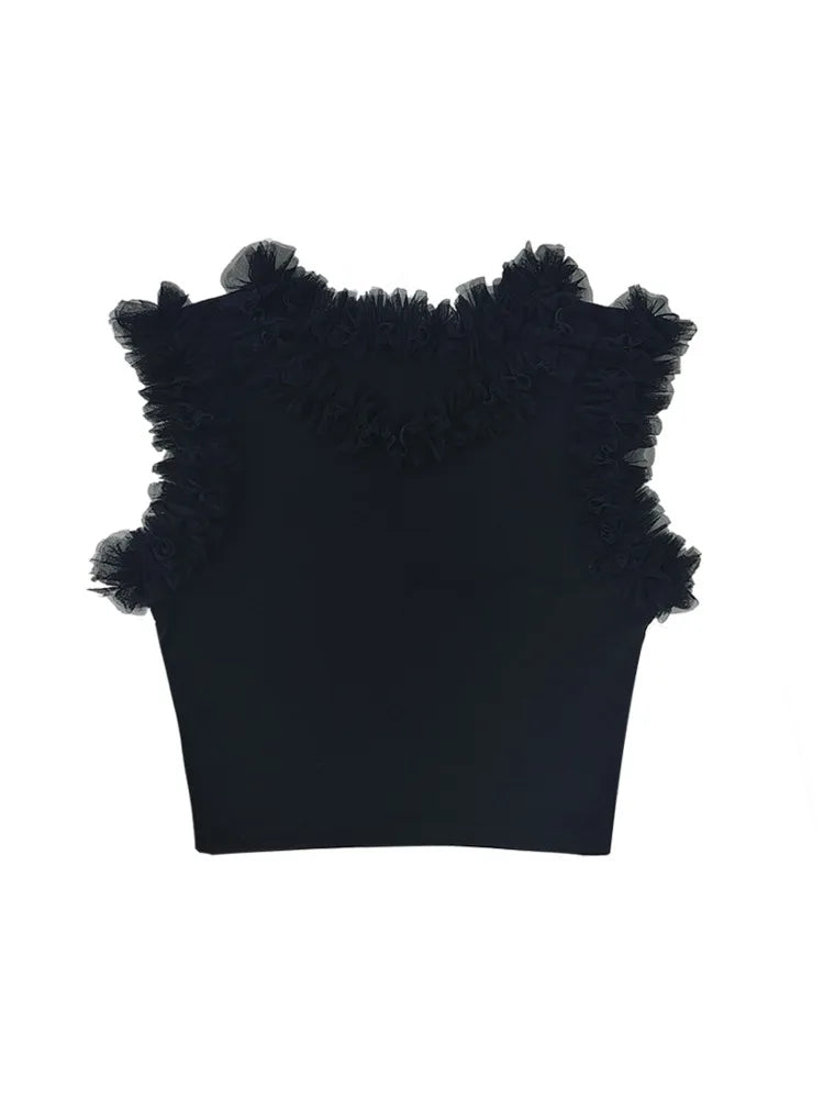 Ruffle Edge Crop Top – Casual Minimal Goth-SimpleModerne