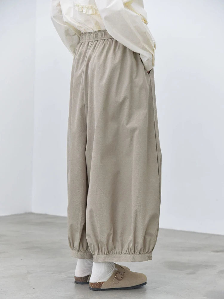 Relaxed Balloon Trousers – Soft Khaki-SimpleModerne