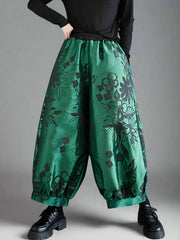 Elegant Floral Lantern Pants in Green with Pocket Detail – Relaxed Fit for Modern Style-SimpleModerne