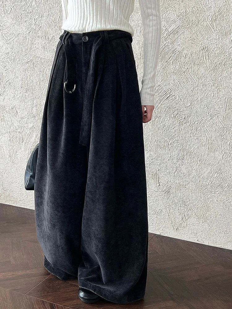 High-Waist Velvet Wide-Leg Trousers – Black / Coffee