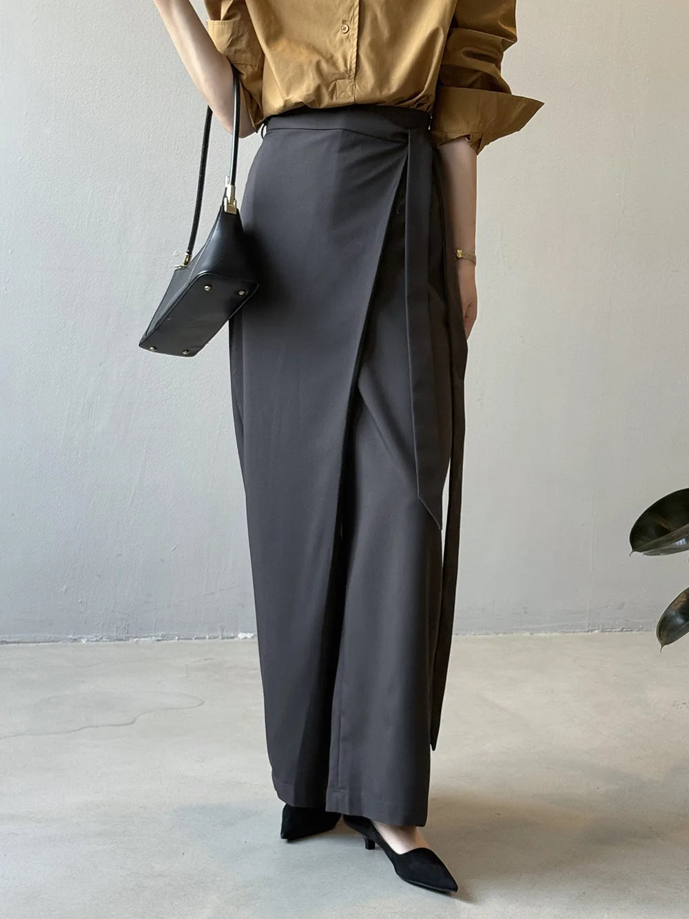 Shadow Wrap Trousers – Dusk Grey / Black-SimpleModerne