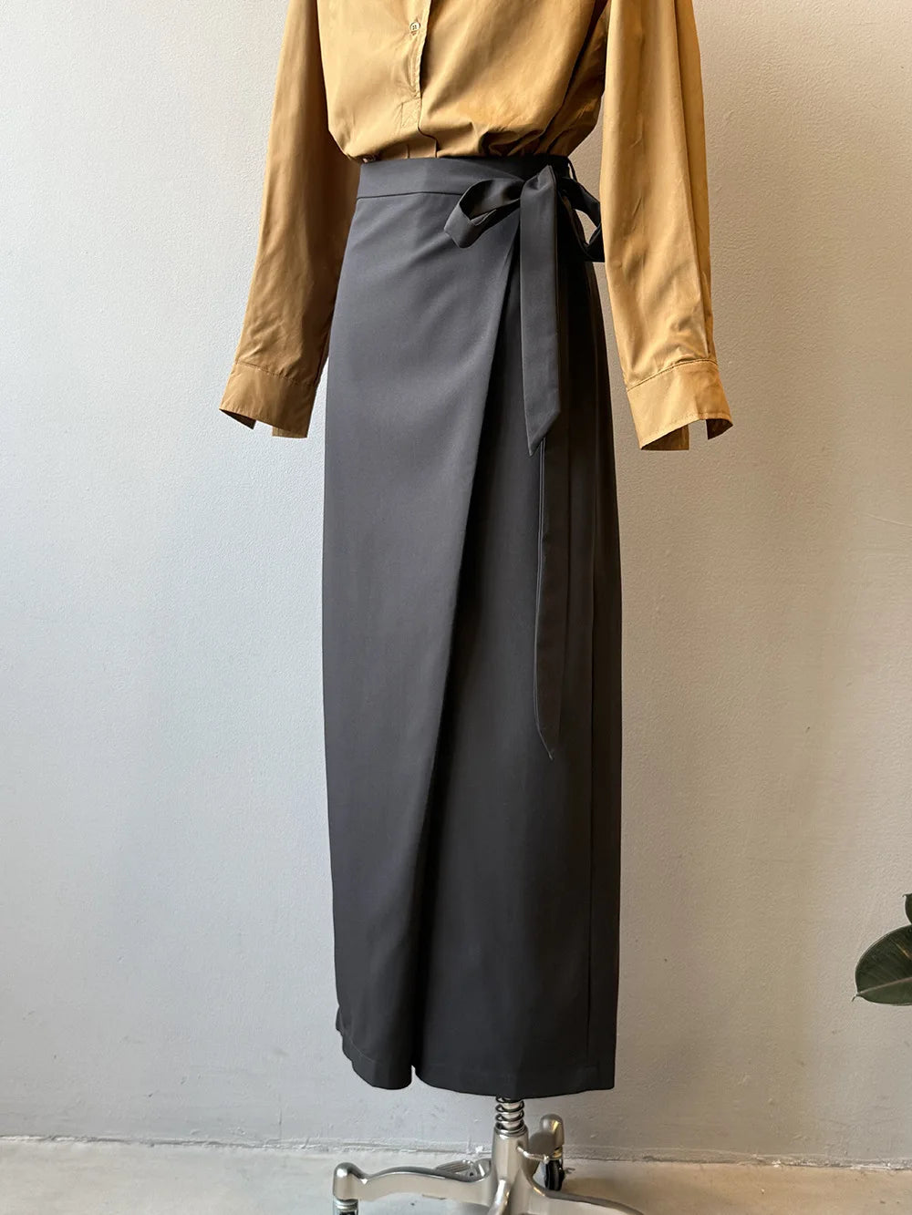 Shadow Wrap Trousers – Dusk Grey / Black-SimpleModerne