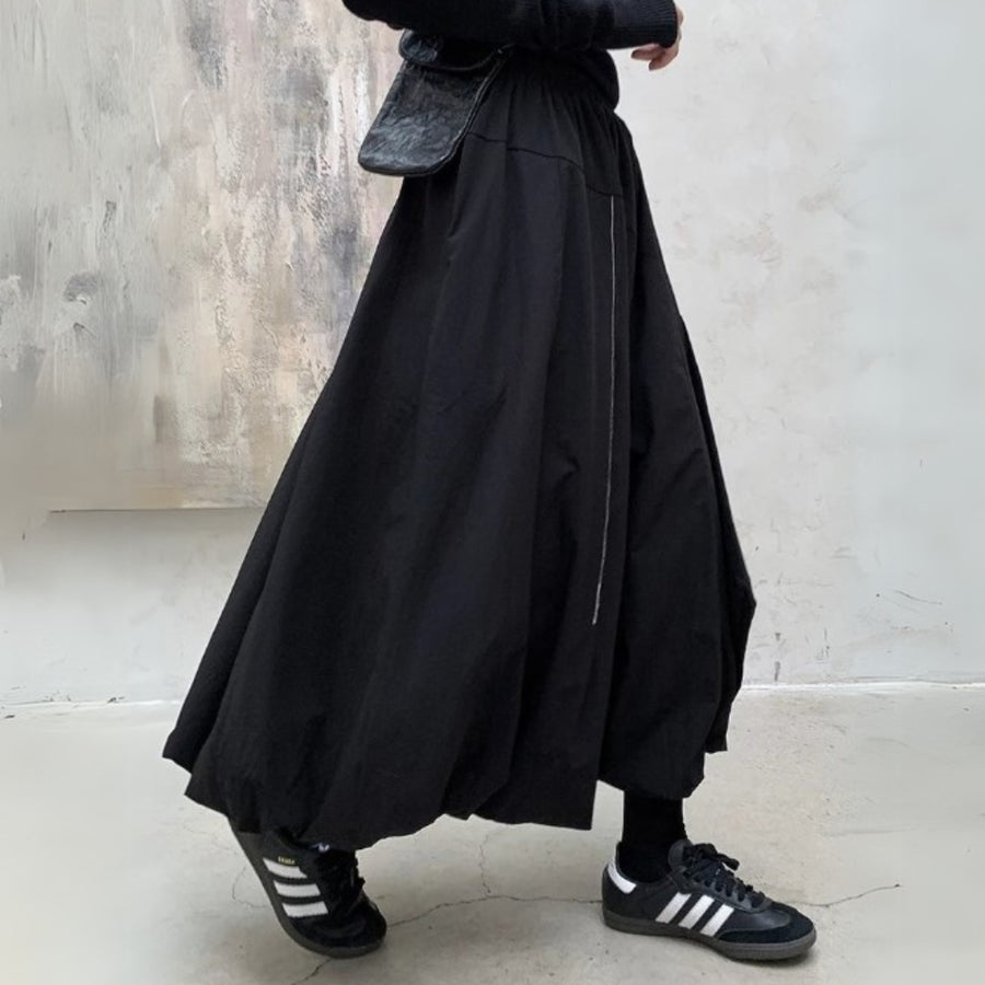 Casual Minimal Goth Puffed Skirt with Stitch Detailing-SimpleModerne