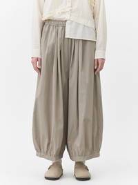 Relaxed Balloon Trousers – Soft Khaki-SimpleModerne
