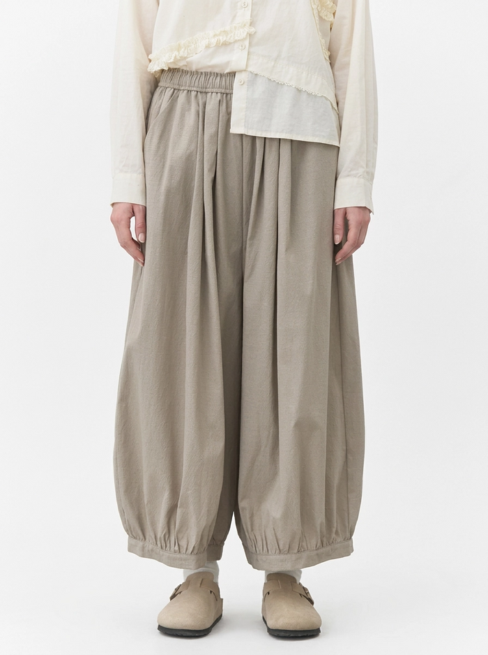 Relaxed Balloon Trousers – Soft Khaki-SimpleModerne