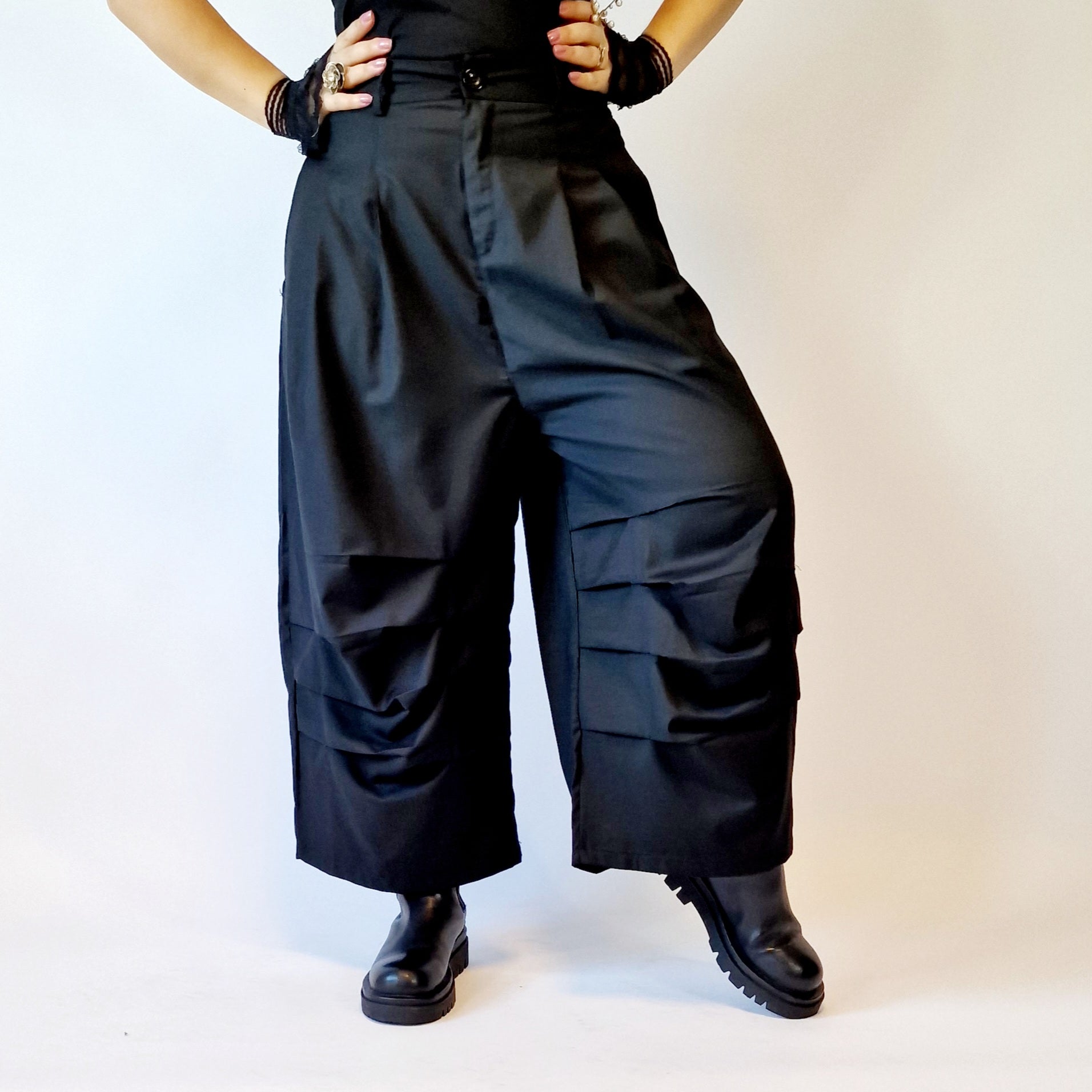 Casual Minimal Goth Wide Legged Trousers-SimpleModerne