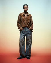 Floral Flock Wide-Leg Denim Jeans – Washed Blue-SimpleModerne