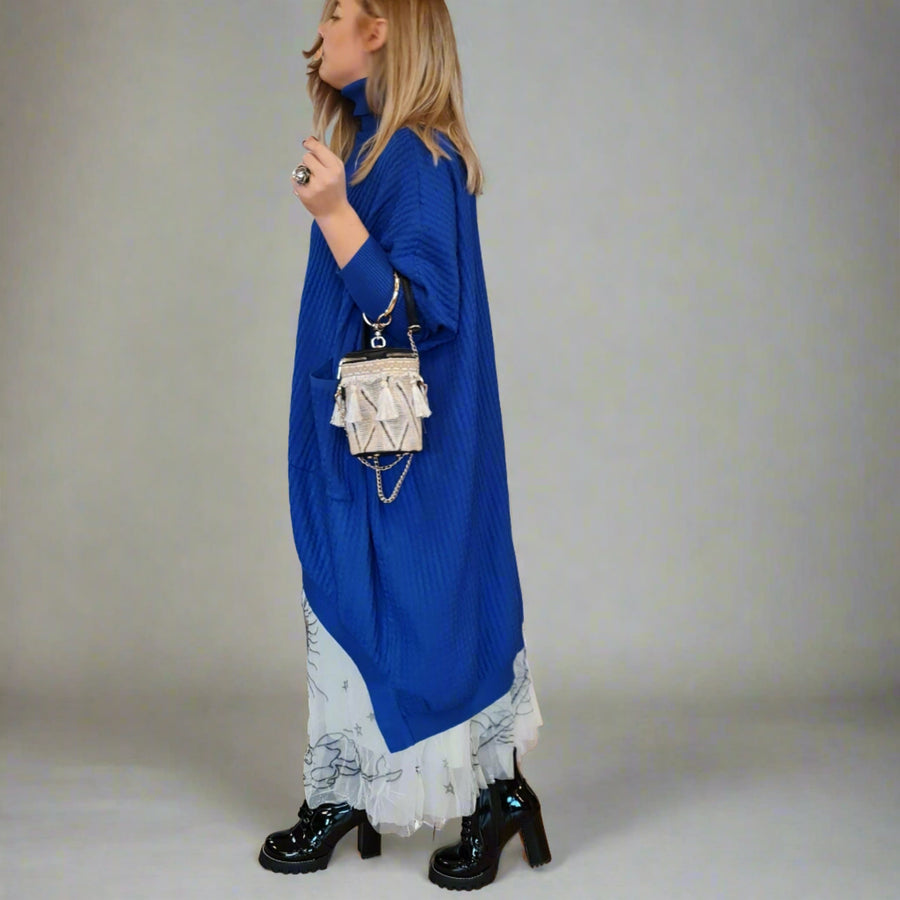 Urban Meets Urban Laisvalaikio Nuotaka Oversize Fit Blue Sweater-SimpleModerne