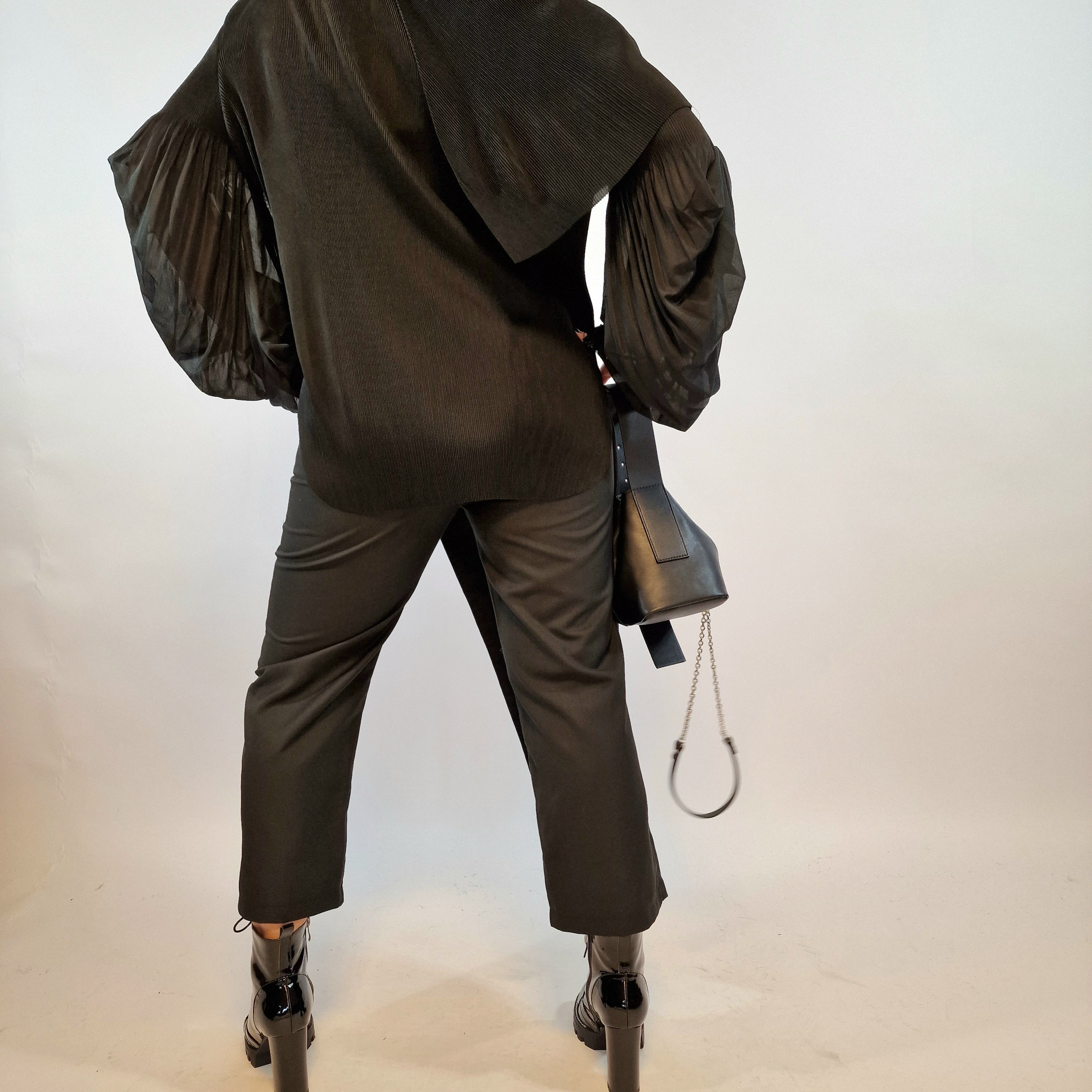 Darbo Bite Layered Capri Pants Casual Minimal Goth Style-SimpleModerne