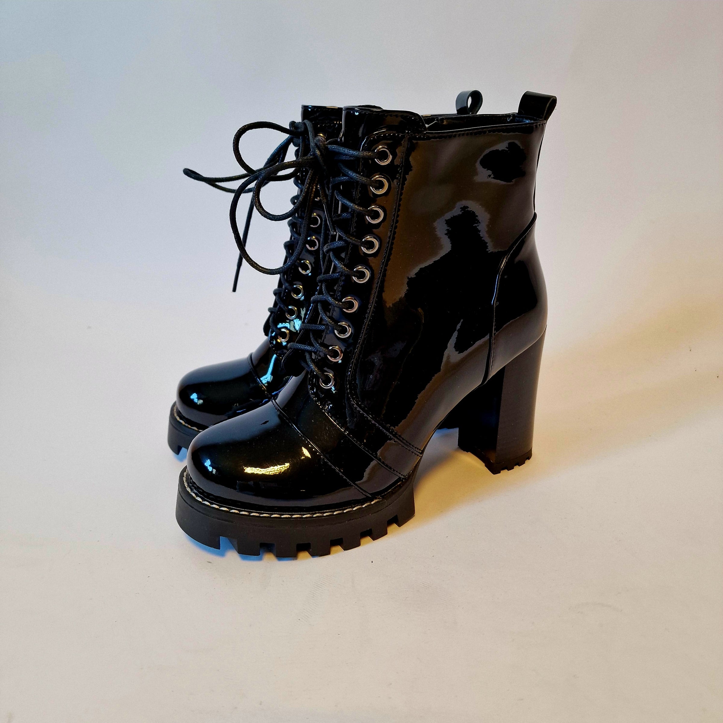 Simple Moderne Maaxi Punk Boots – SimpleModerne
