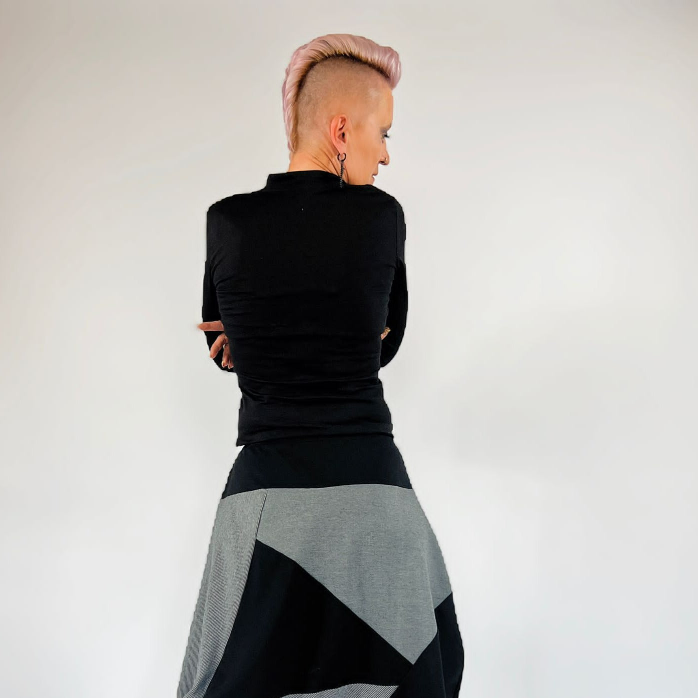 Casual Minimal Goth Rojumis Shirt-SimpleModerne